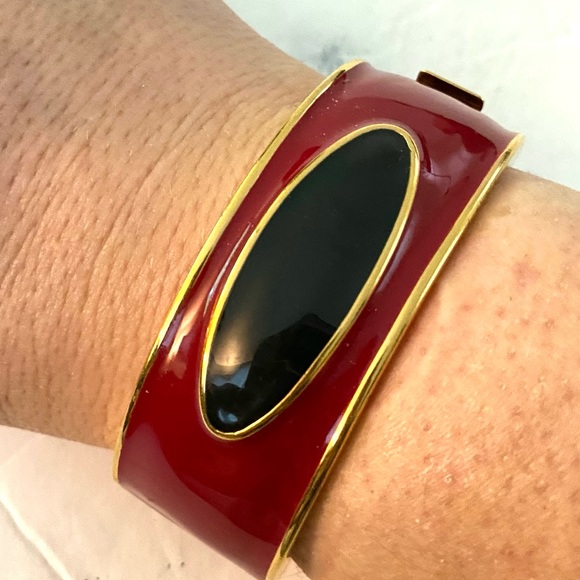 Monet gold enameled red and black thick bracelet